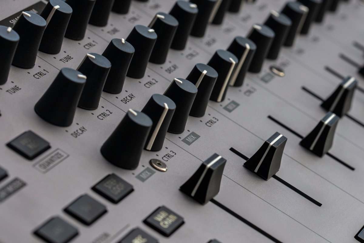 TR-1000 Rhythm Creator